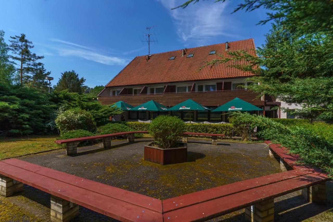 Hotel Hladina Nebrich Exterior foto