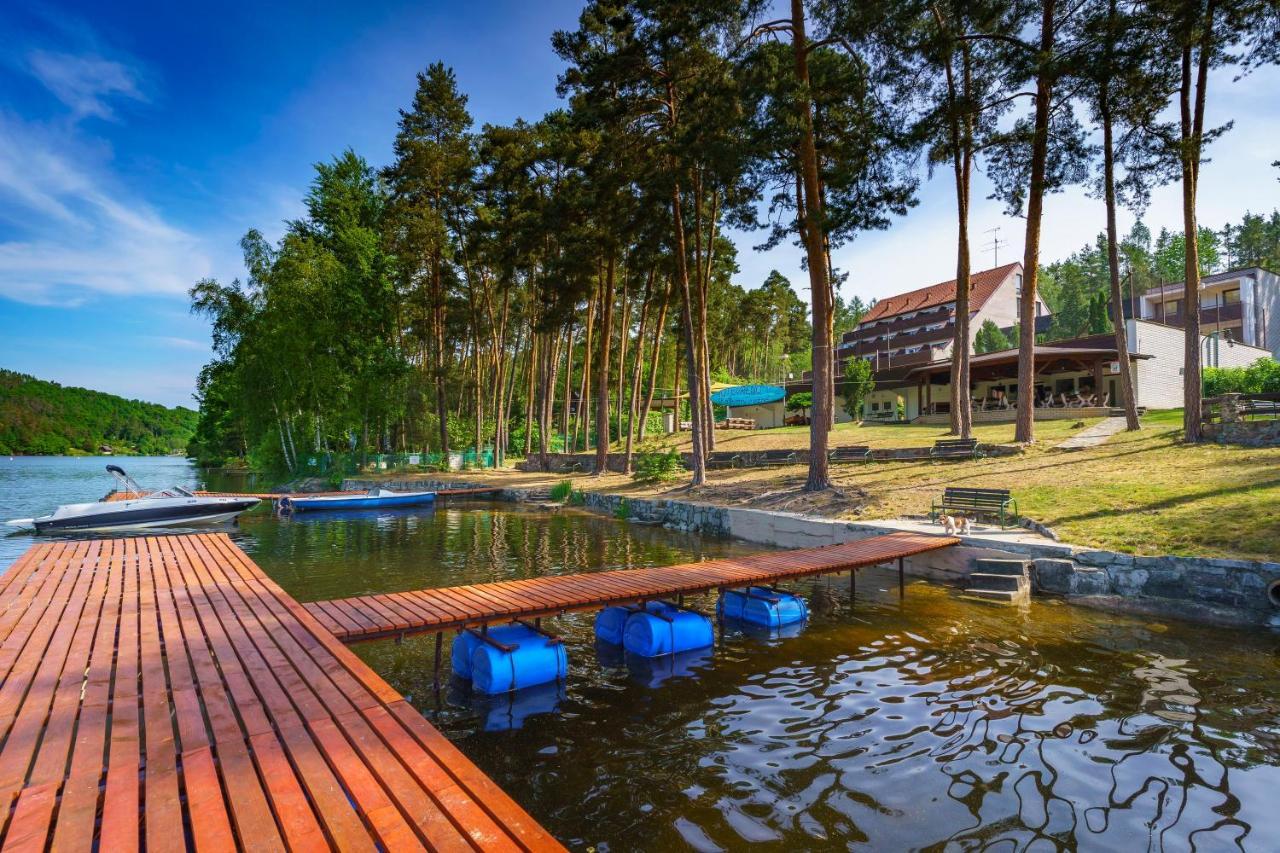 Hotel Hladina Nebrich Exterior foto
